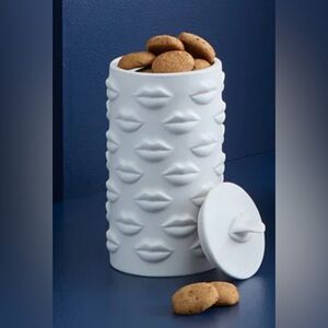 NIB Jonathan Adler Gala Cookie Jar - lips